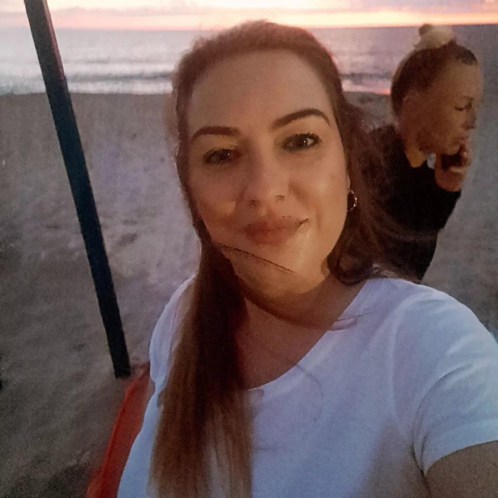 W branży Opieki nad starszymi ludźmi pracuje bardzo długo i mam bardzo dobre doświadczenie