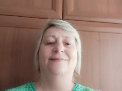 Jestem fizjoterepeutką i opiekunką w Niemczech, aktualnie szukam pracy na terenie Niemiec jako opiekunka.