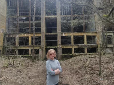 Zaopiekuje się osobą starszą lub młodzieżą