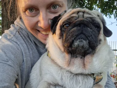 Wrażliwa i Empatyczna podejmie się opieki nad osobami z niepełnosprawnościami, dziećmi, osobami starszymi.