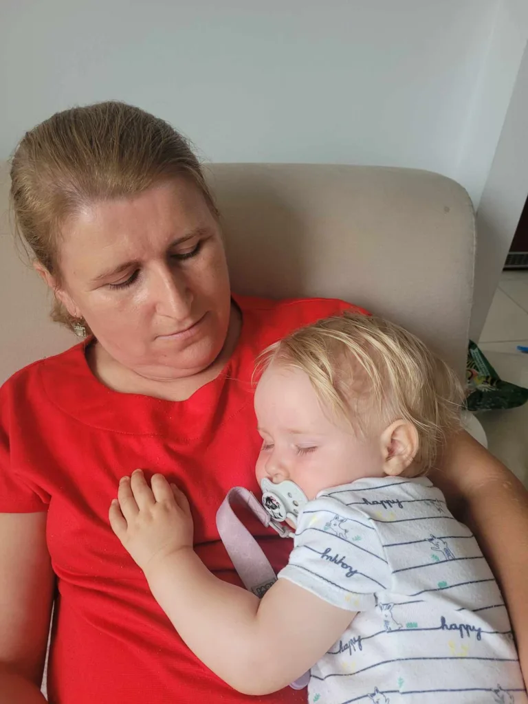 Szukam pracy od zaraz jako kochająca niania