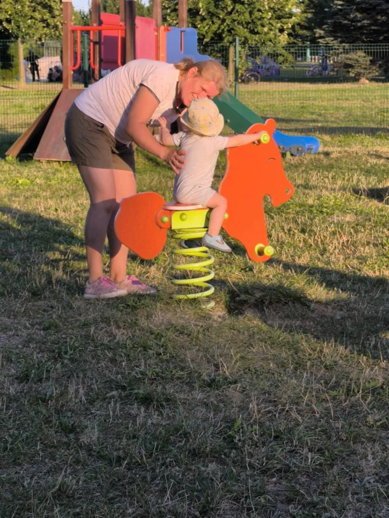 Szukam pracy od zaraz jako kochająca niania