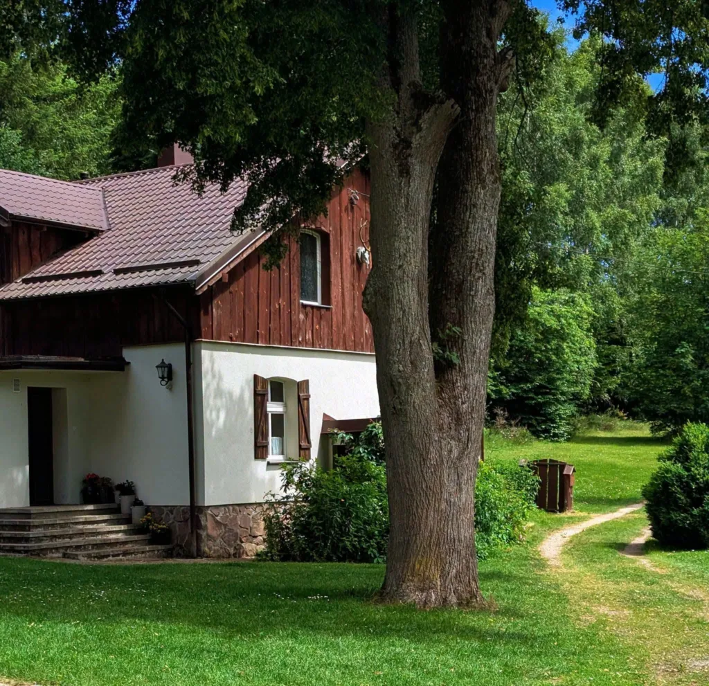 Małżeństwo 50 + szuka domu w zamian za opiekę.